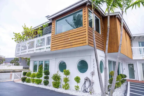 $3,950 | 2200 Northeast 26th Street, Unit A, Wilton Manors, FL 33305