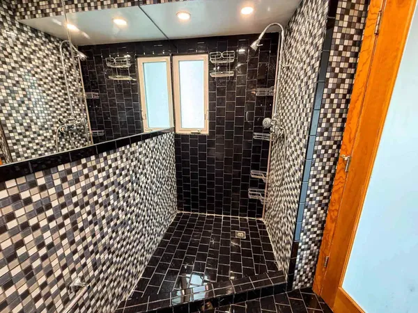 $3,950 | 2200 Northeast 26th Street, Unit A, Wilton Manors, FL 33305