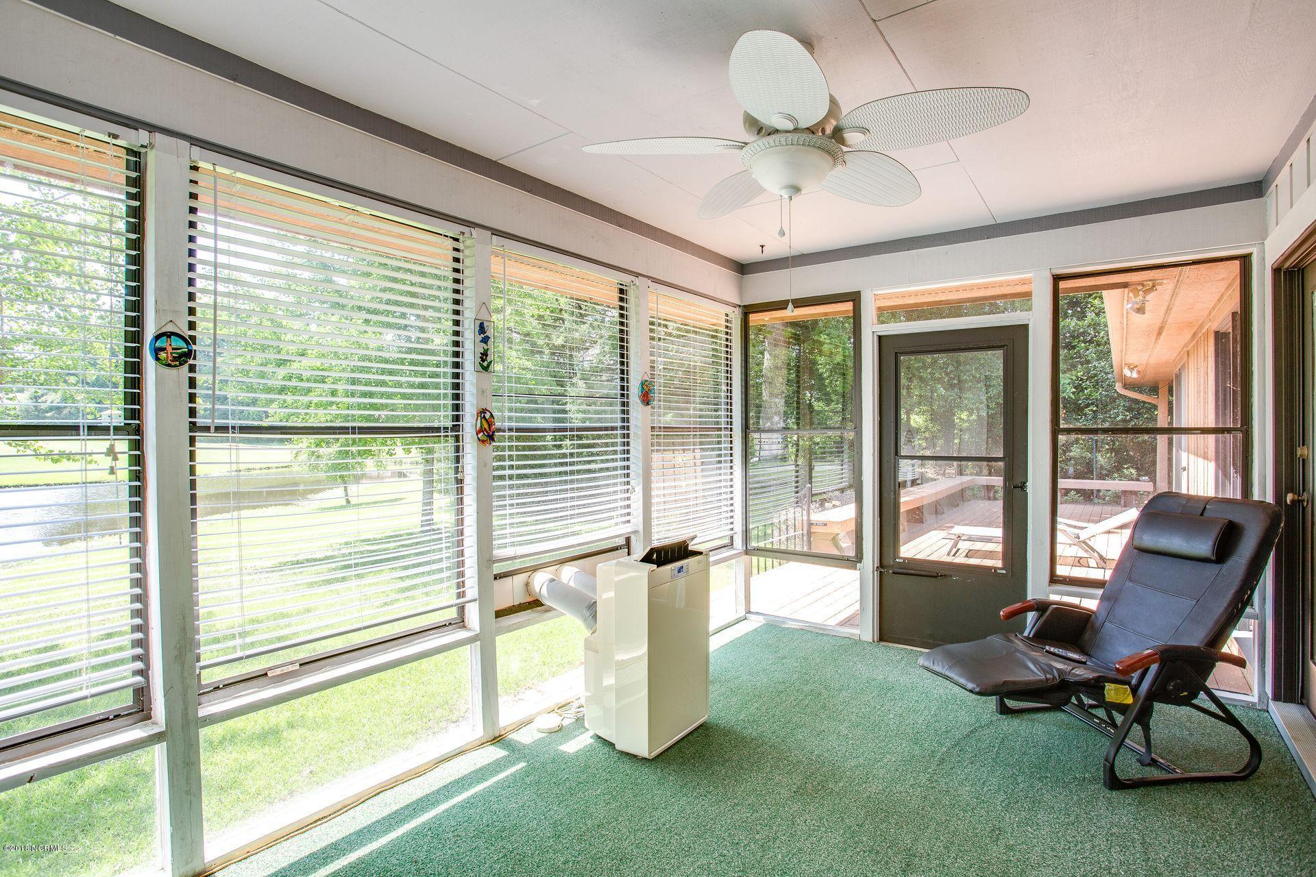 608 Sawgrass Road Hampstead, NC 28443 - Photo 13 of 32 Four Season Room