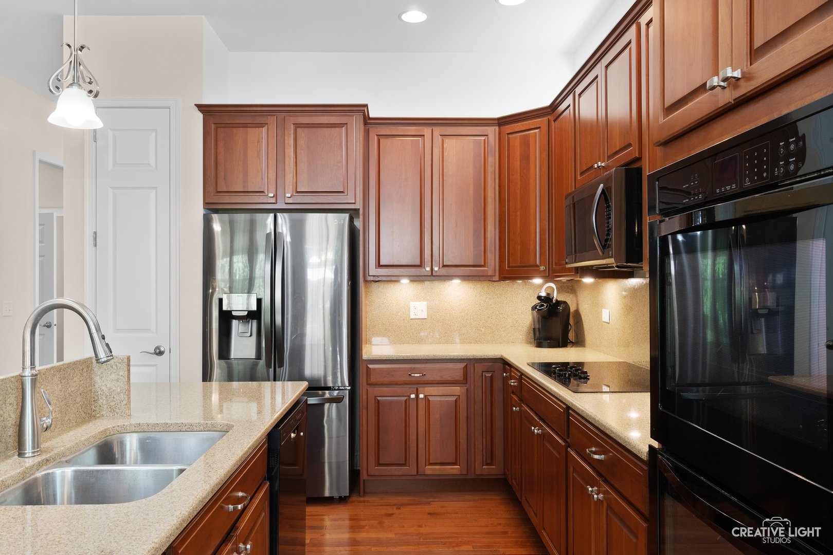 3872 Eagle Ridge Drive Elgin, IL 60124 - Photo 6 of 37 Gallery Image 6