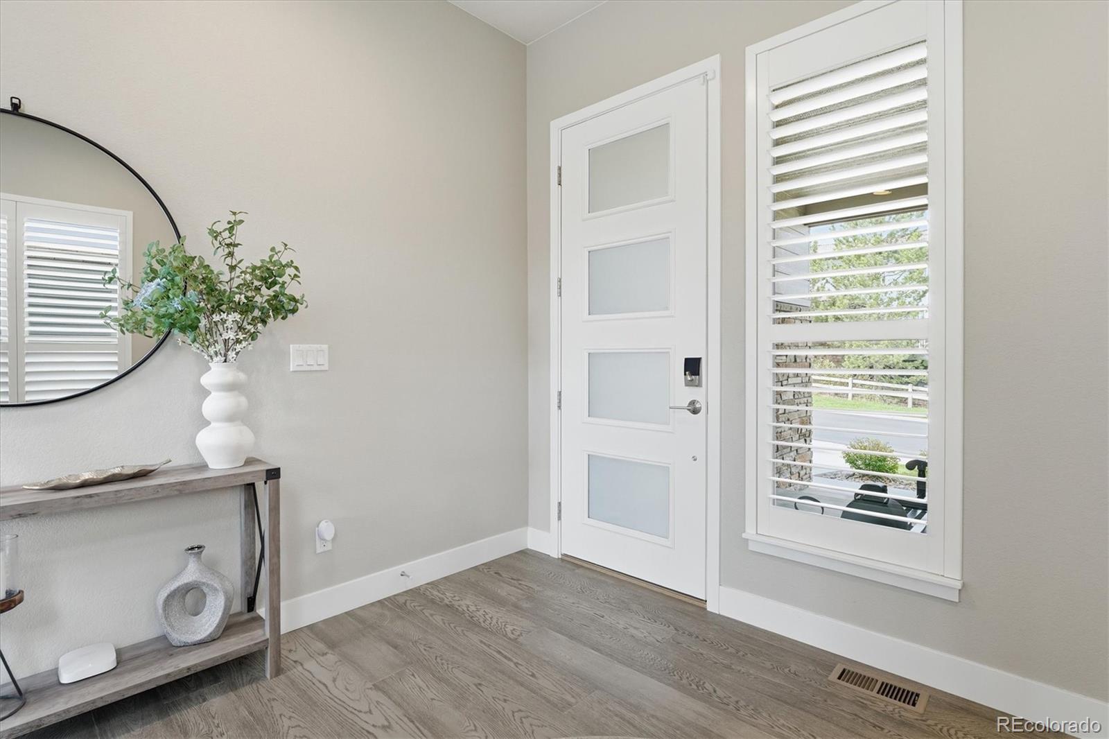 489 Meadowleaf Lane Highlands Ranch, CO 80126 - Photo 6 of 50