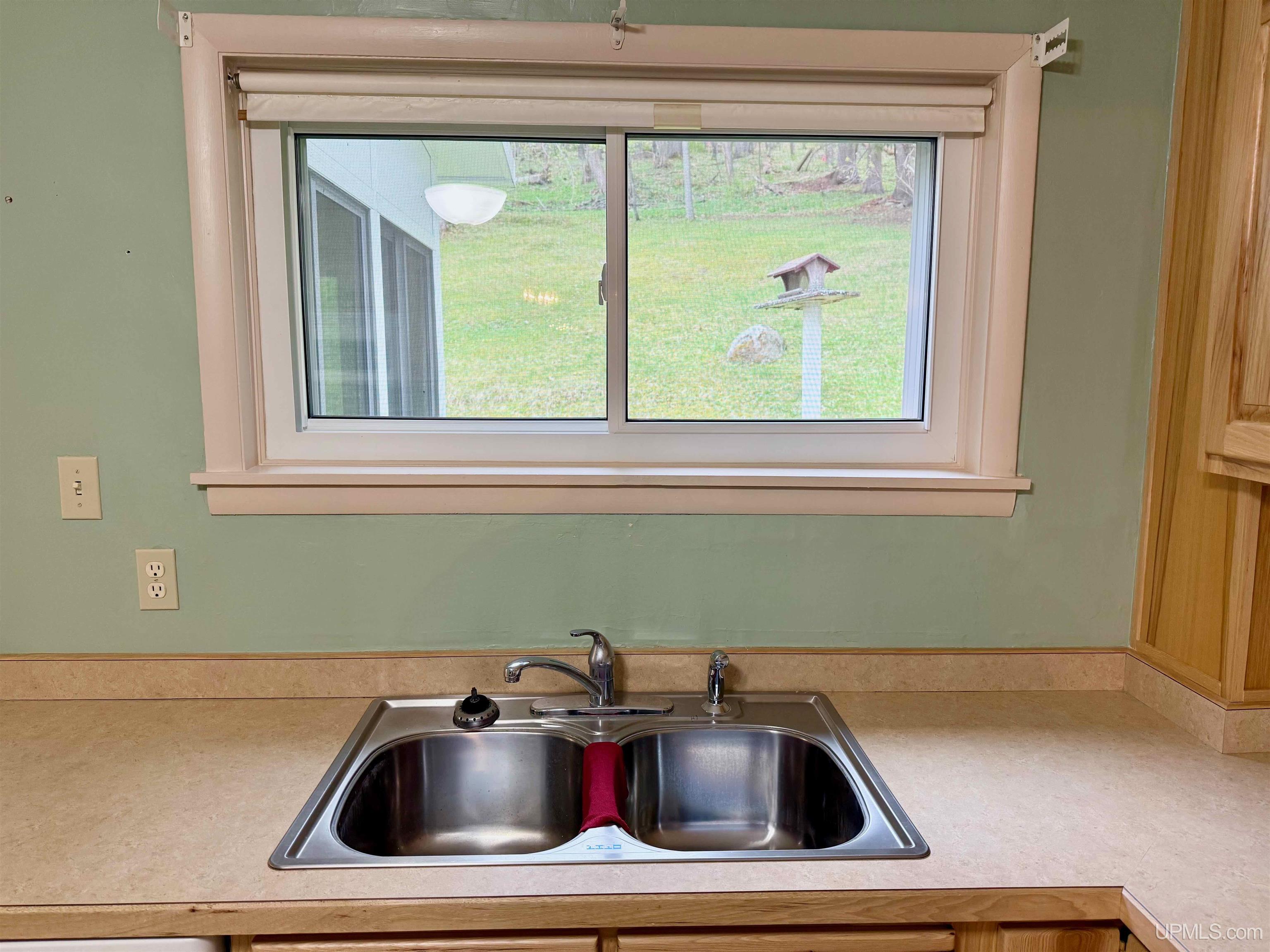 300 Jasper Street Ishpeming, MI 49849 - Photo 6 of 31 Gallery Image 6
