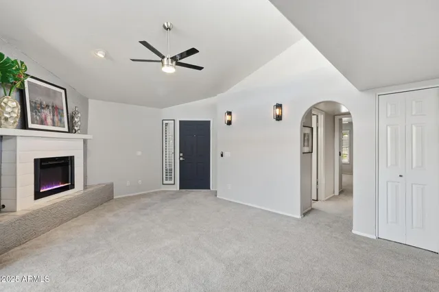 $1,750 | 18002 North 12th Street, Unit 26, Phoenix, AZ 85022