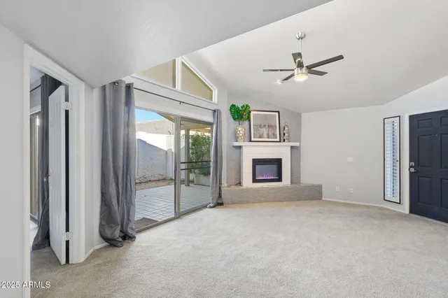 $1,750 | 18002 North 12th Street, Unit 26, Phoenix, AZ 85022