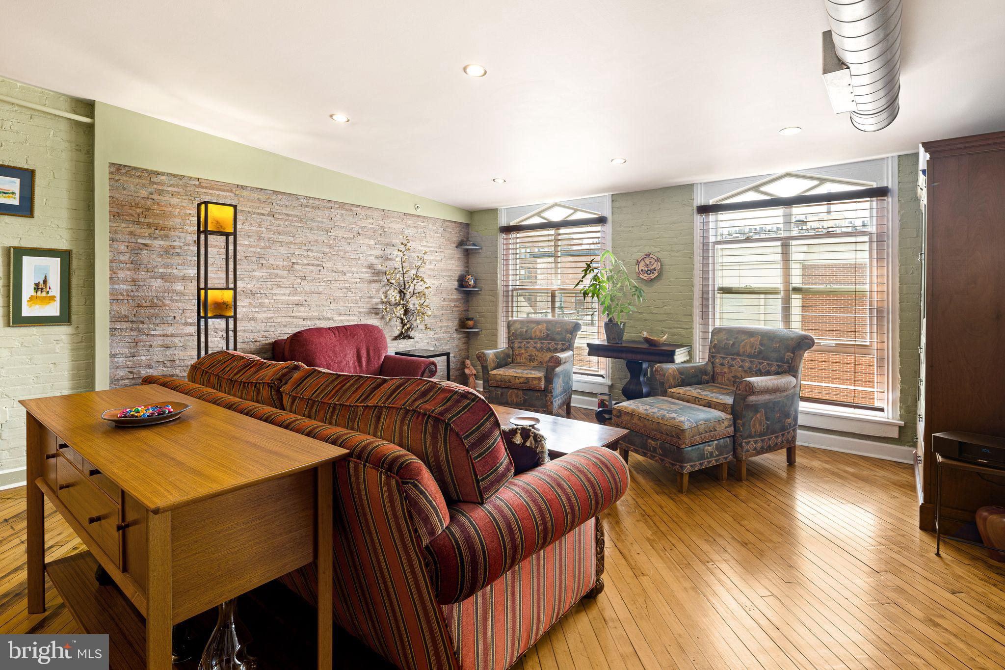 313-315 North 3rd Street, Unit 5A Philadelphia, PA 19106 - Photo 12 of 47
