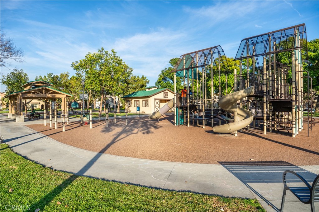 15767 Flight Chino, CA 91708 - Photo 37 of 43