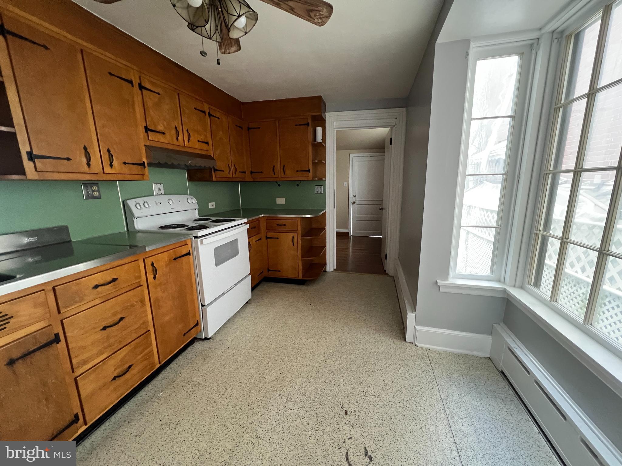 28 North 11th Street Reading, PA 19601 - Photo 7 of 27