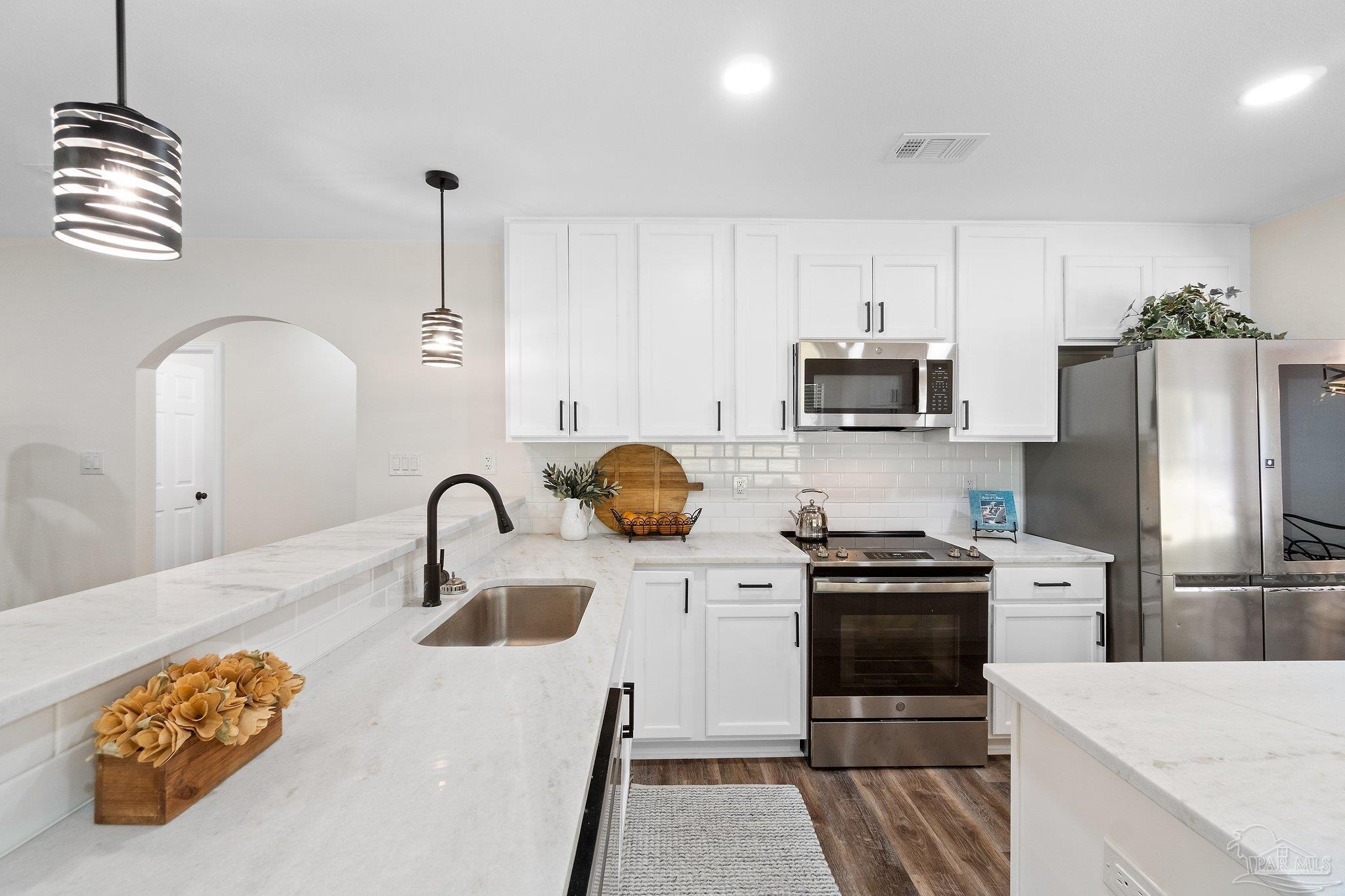 4548 Hayes Road Milton, FL 32583 - Photo 14 of 37 Gallery Image 14