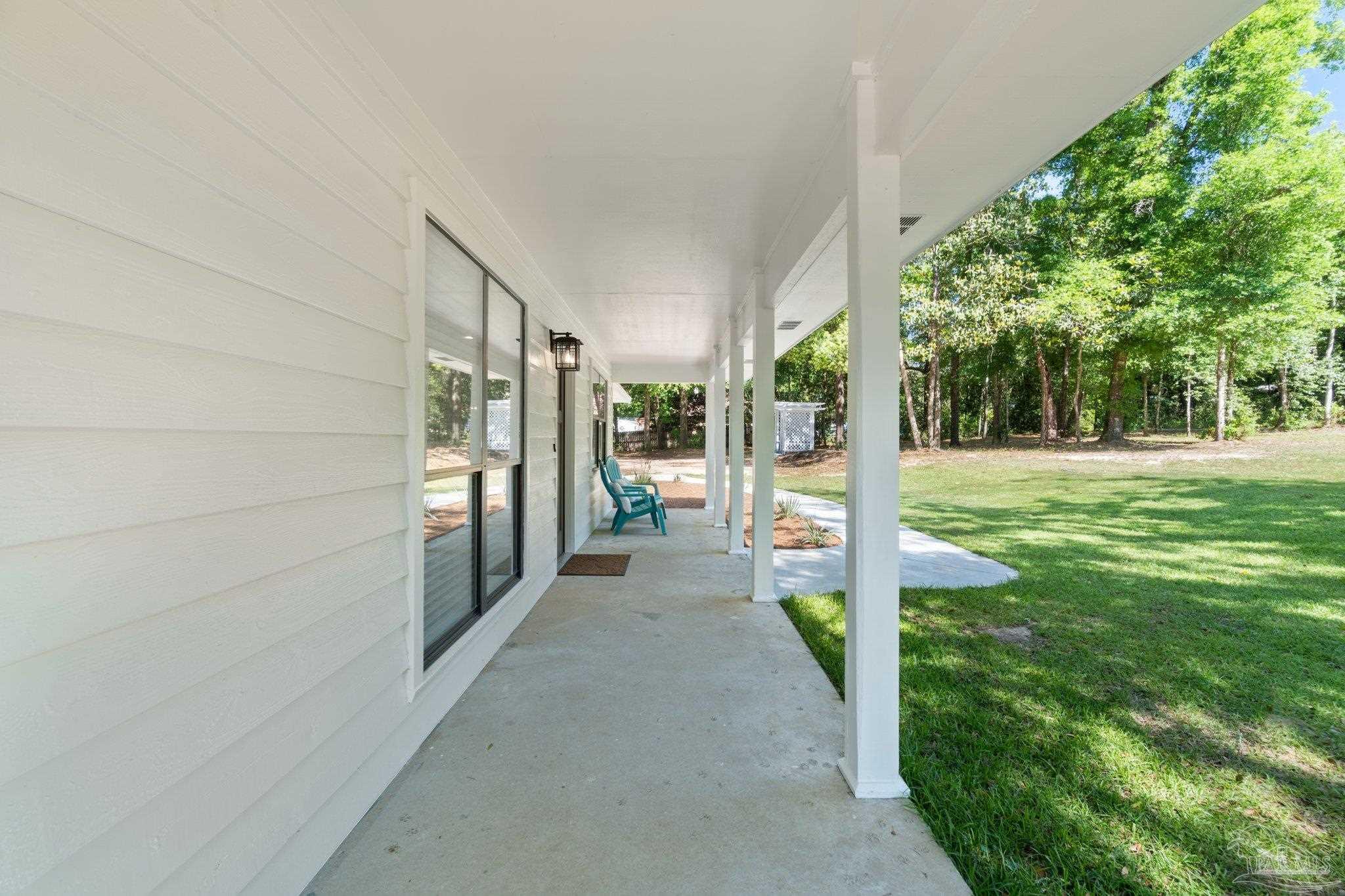 4548 Hayes Road Milton, FL 32583 - Photo 9 of 37 Gallery Image 9
