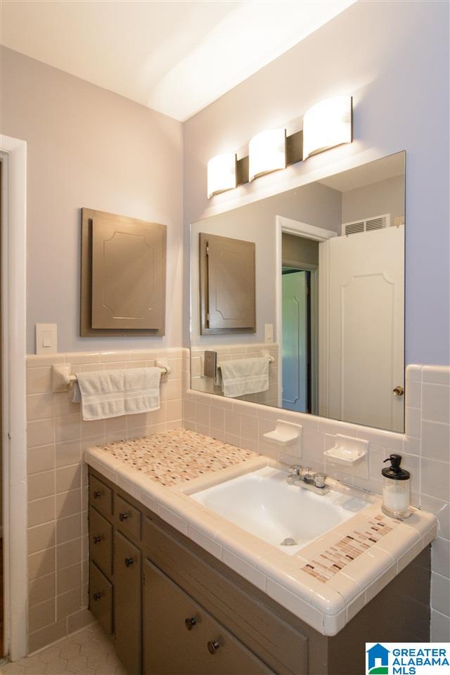 2720 Altadena Lake Road Birmingham, AL 35243 - Photo 21 of 36