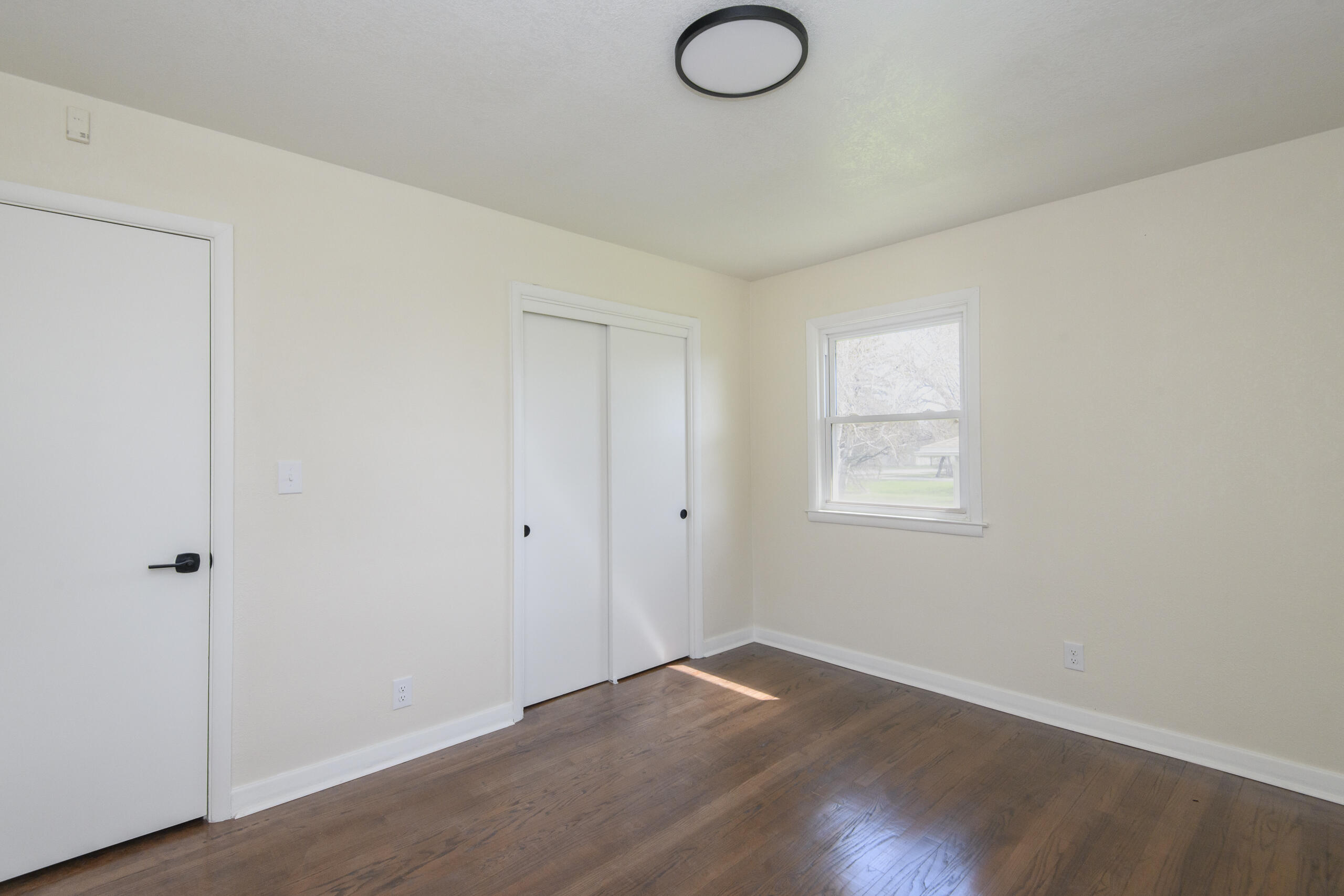 10535 West Bradley Road Milwaukee, WI 53224 - Photo 20 of 36 10535 W Bradley-36