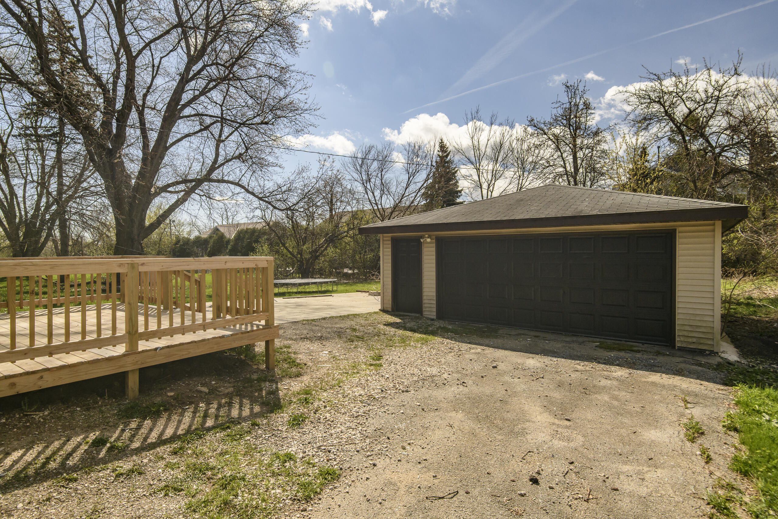10535 West Bradley Road Milwaukee, WI 53224 - Photo 3 of 36 10535 W Bradley-19