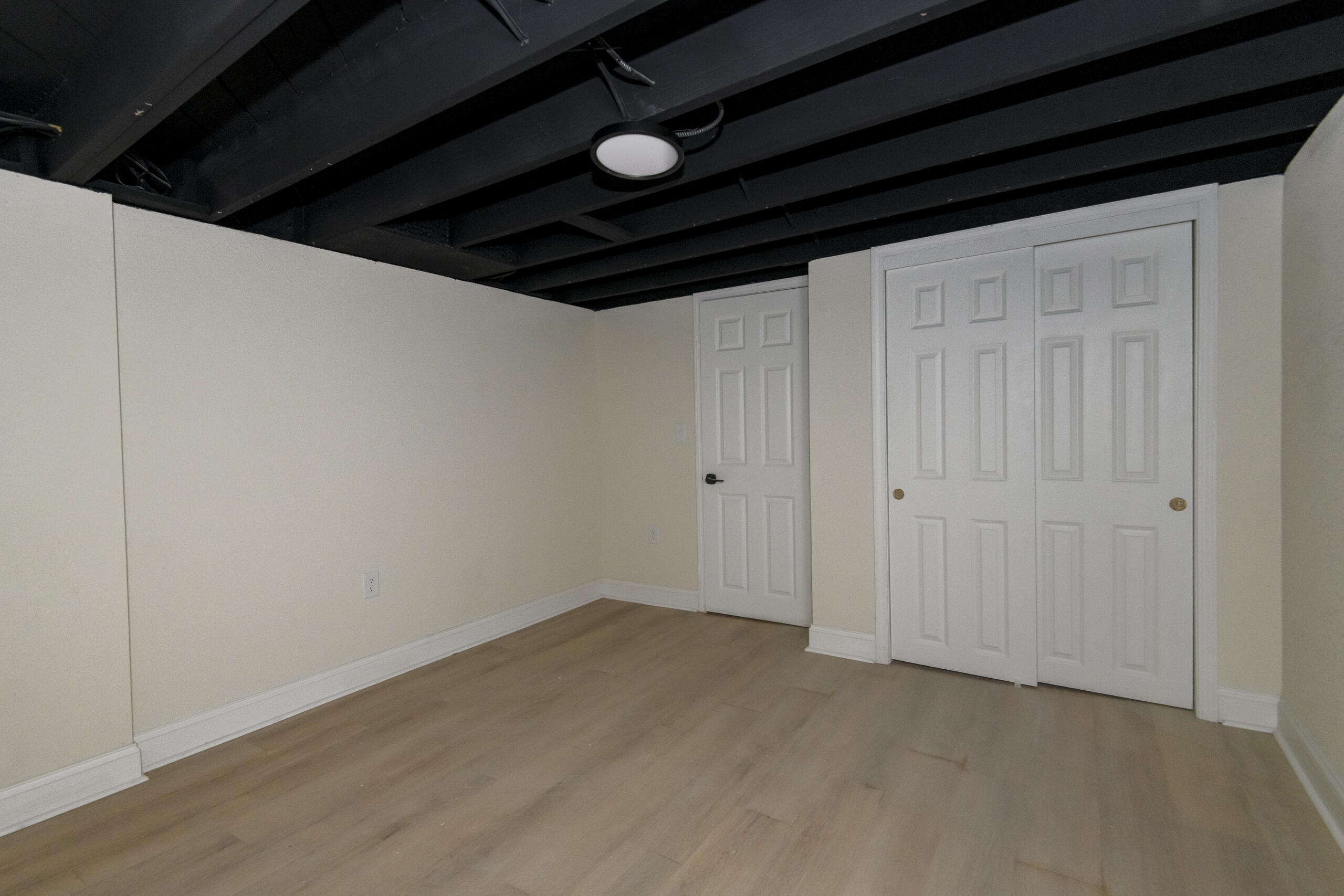 10535 West Bradley Road Milwaukee, WI 53224 - Photo 31 of 36 10535 W Bradley-47