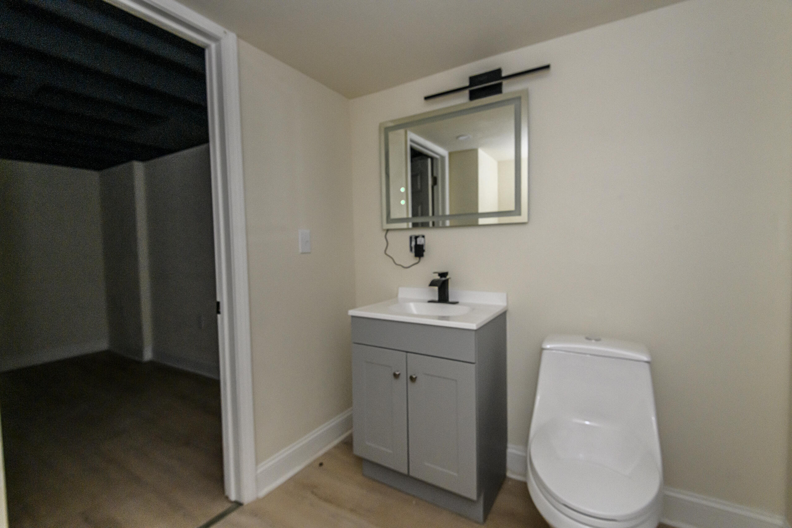 10535 West Bradley Road Milwaukee, WI 53224 - Photo 33 of 36 10535 W Bradley-49