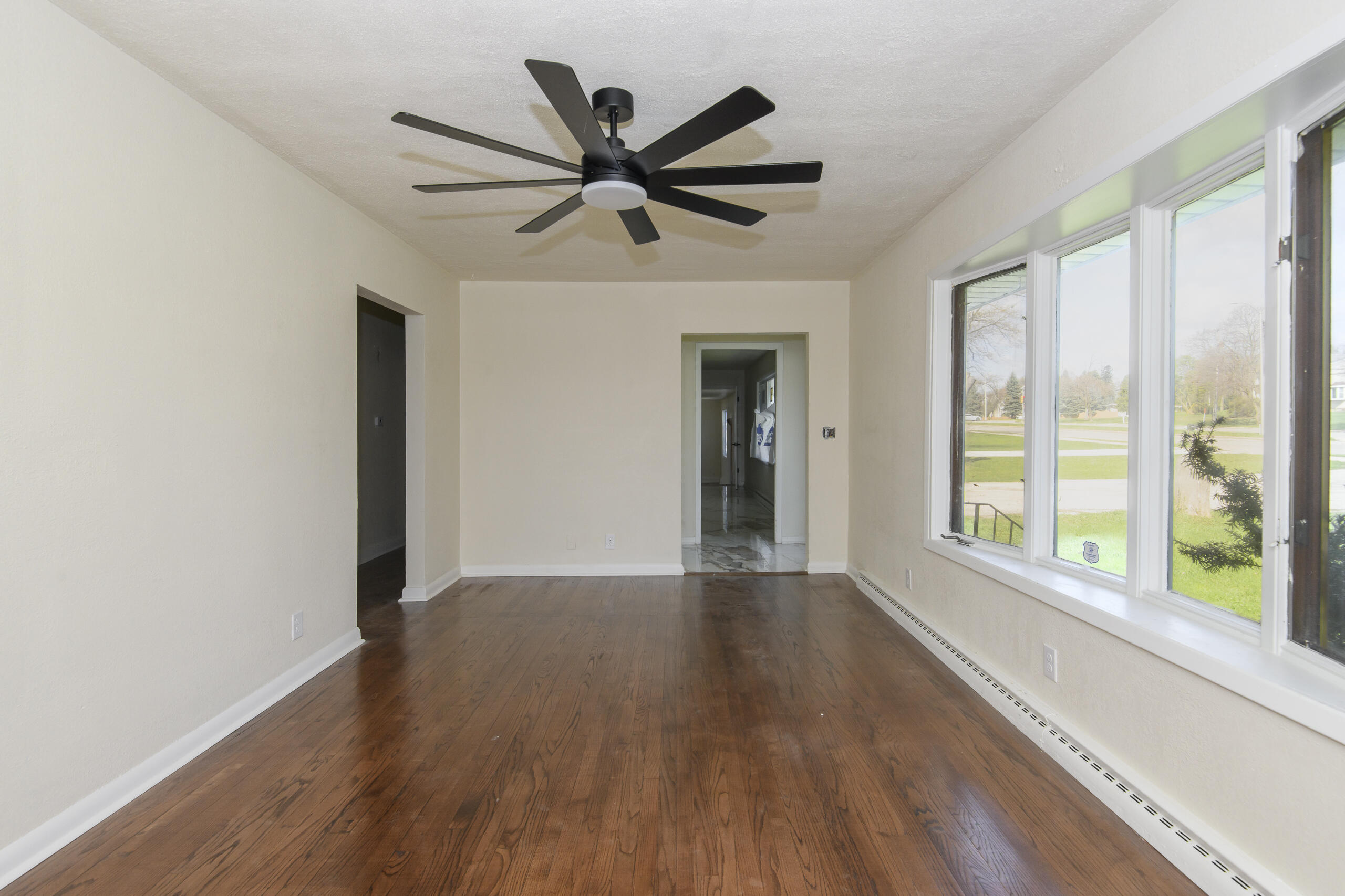10535 West Bradley Road Milwaukee, WI 53224 - Photo 9 of 36 10535 W Bradley-25