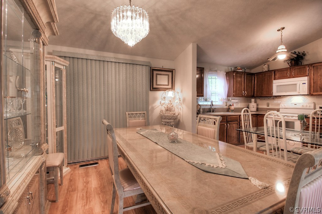 8502 Middle Loop North Chesterfield, VA 23235 - Photo 7 of 27 Gallery Image 7