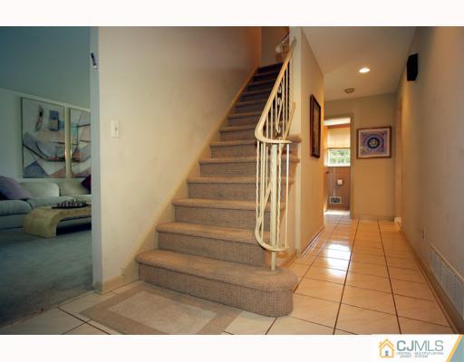11 Crest Road East Brunswick, NJ 08816 - Photo 6 of 10 Gallery Image 6