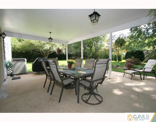 11 Crest Road East Brunswick, NJ 08816 - Photo 10 of 10 Gallery Image 10