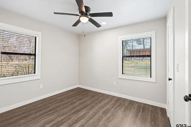 $177,900 | 236 Alamo Street, Lone Star, TX 75668