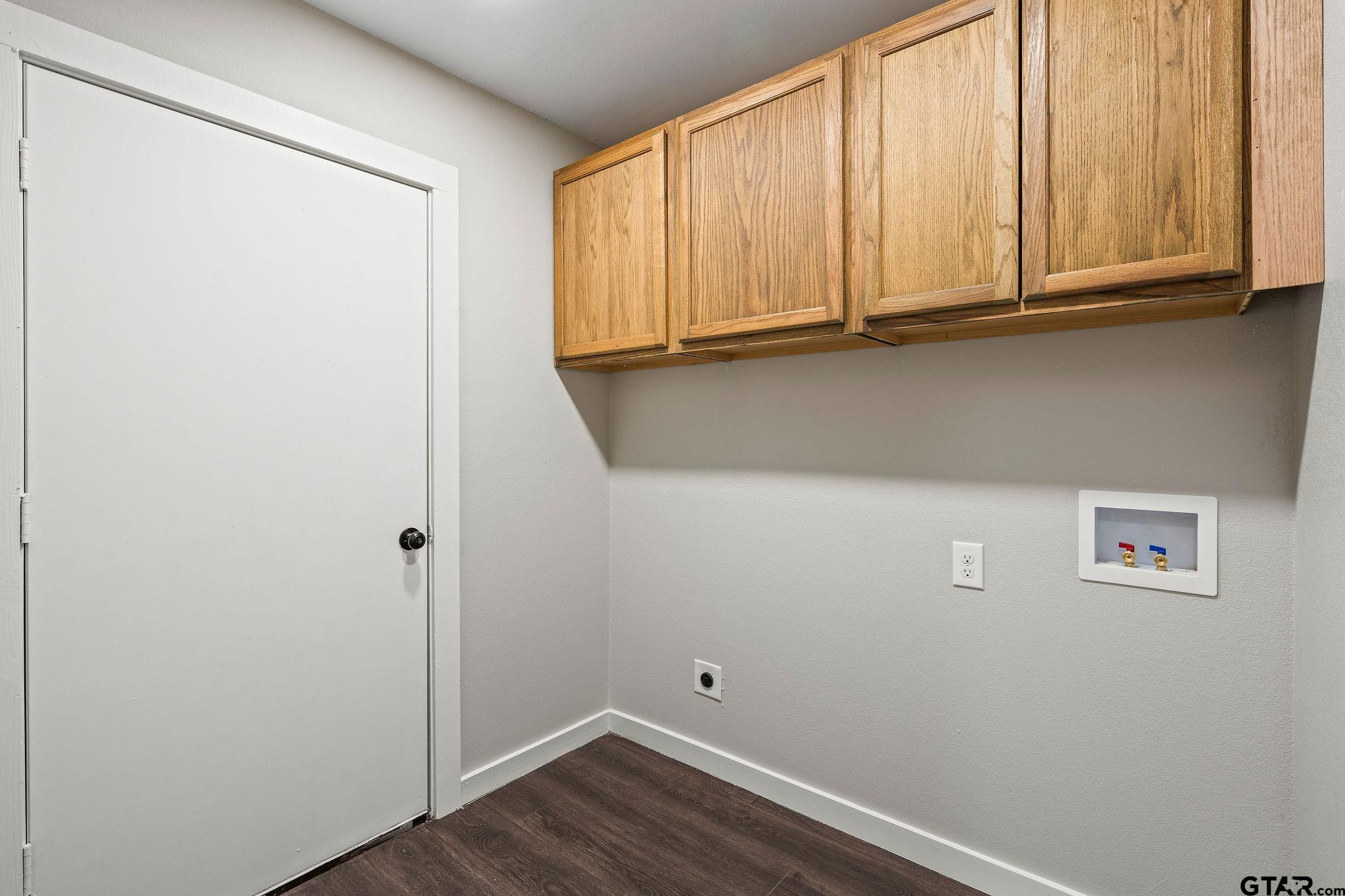 236 Alamo Street Lone Star, TX 75668 - Photo 17 of 33