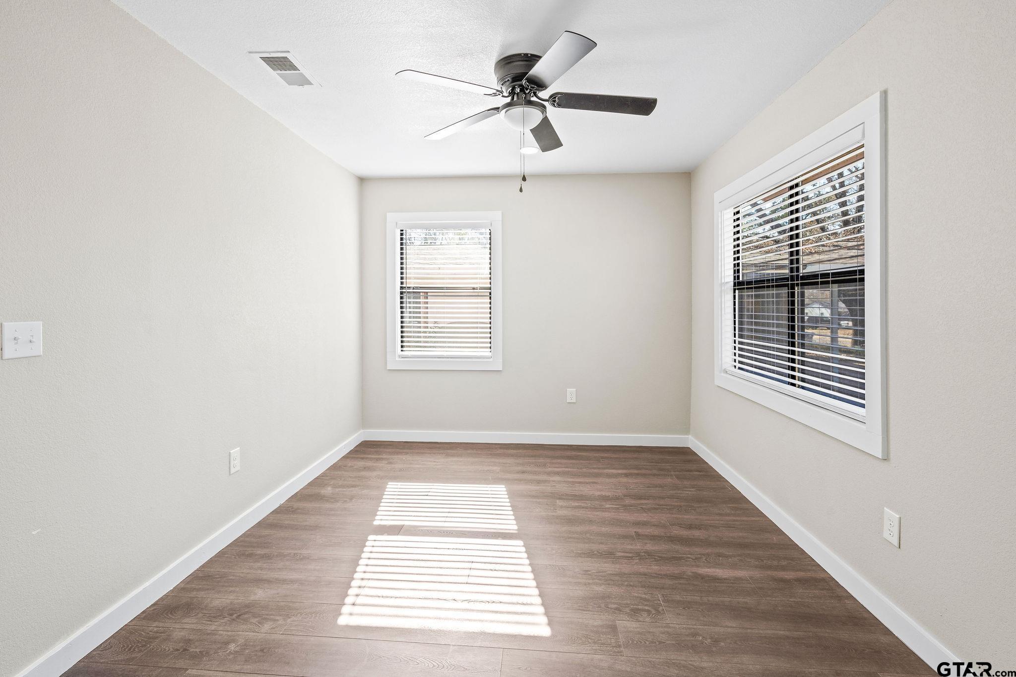 236 Alamo Street Lone Star, TX 75668 - Photo 18 of 33