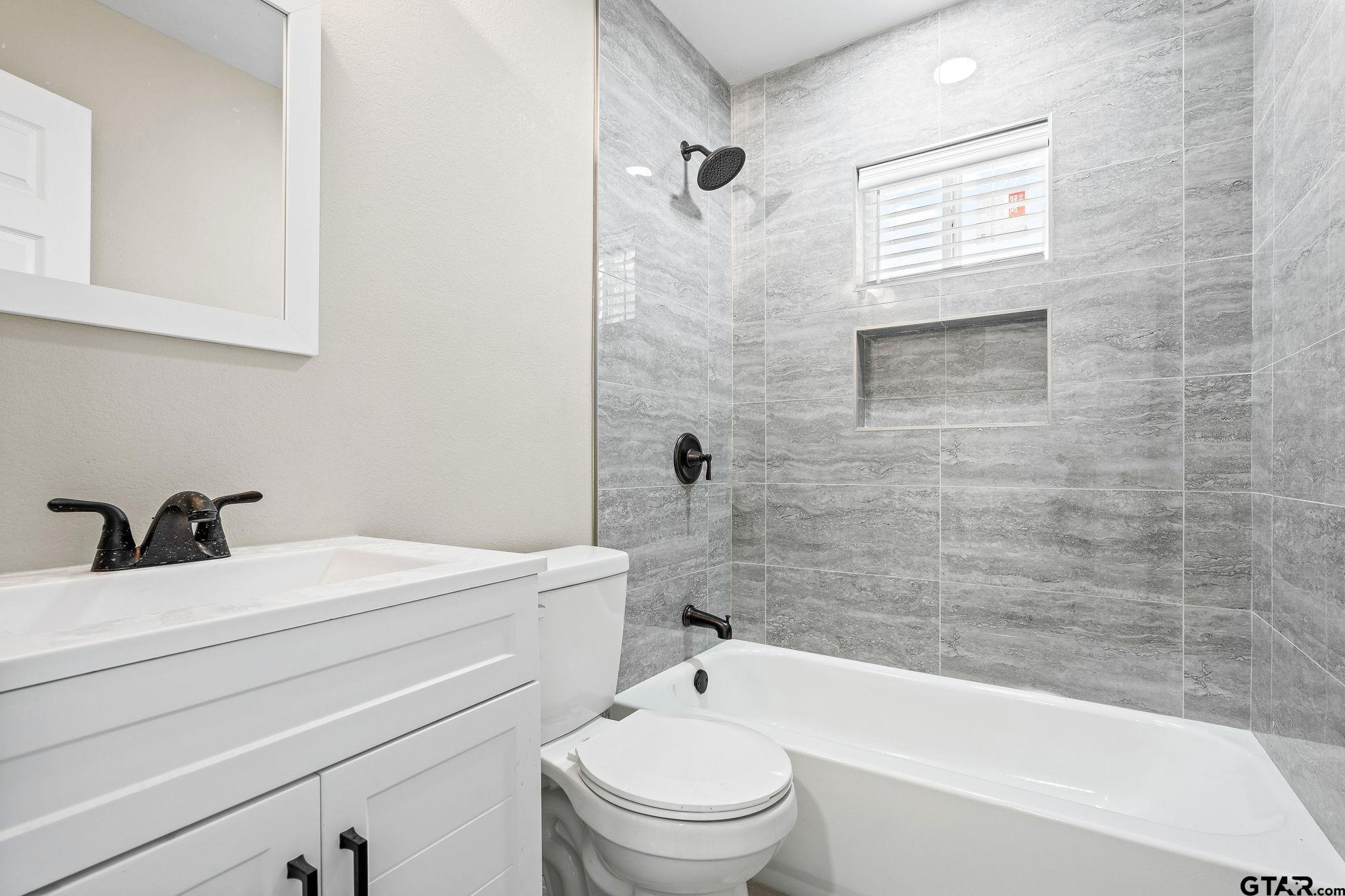 236 Alamo Street Lone Star, TX 75668 - Photo 22 of 33