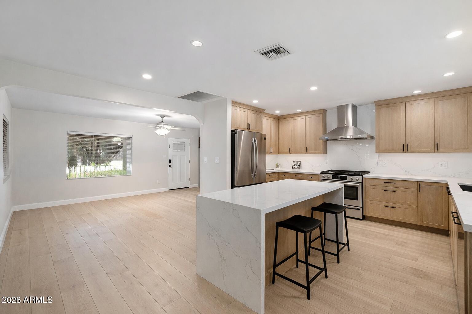 6842 North 10th Place Phoenix, AZ 85014 - Photo 4 of 60 6842_Kitchen update