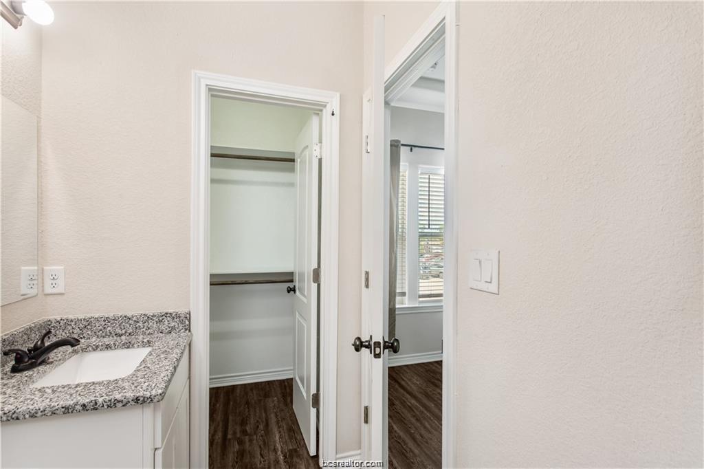 2108 Cavitt Avenue Bryan, TX 77801 - Photo 11 of 14