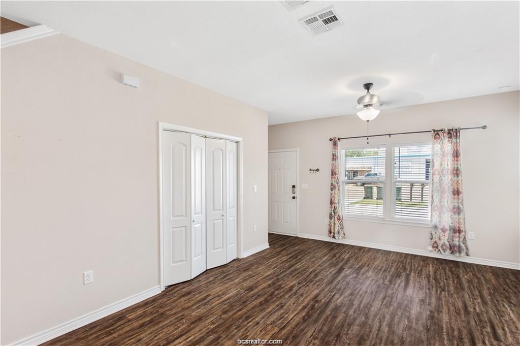 2108 Cavitt Avenue Bryan, TX 77801 - Photo 4 of 14