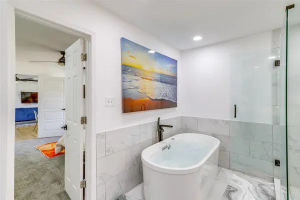 $2,100 | 13302 Farm To Market 359, Unit A, Hempstead, TX 77445