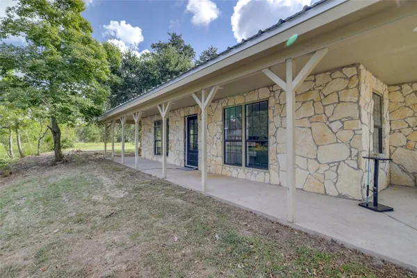 $2,100 | 13302 Farm To Market 359, Unit A, Hempstead, TX 77445