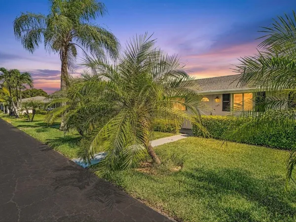 $199,000 | 2017 Southwest Golf Lane, Unit 109, Boynton Beach, FL 33426