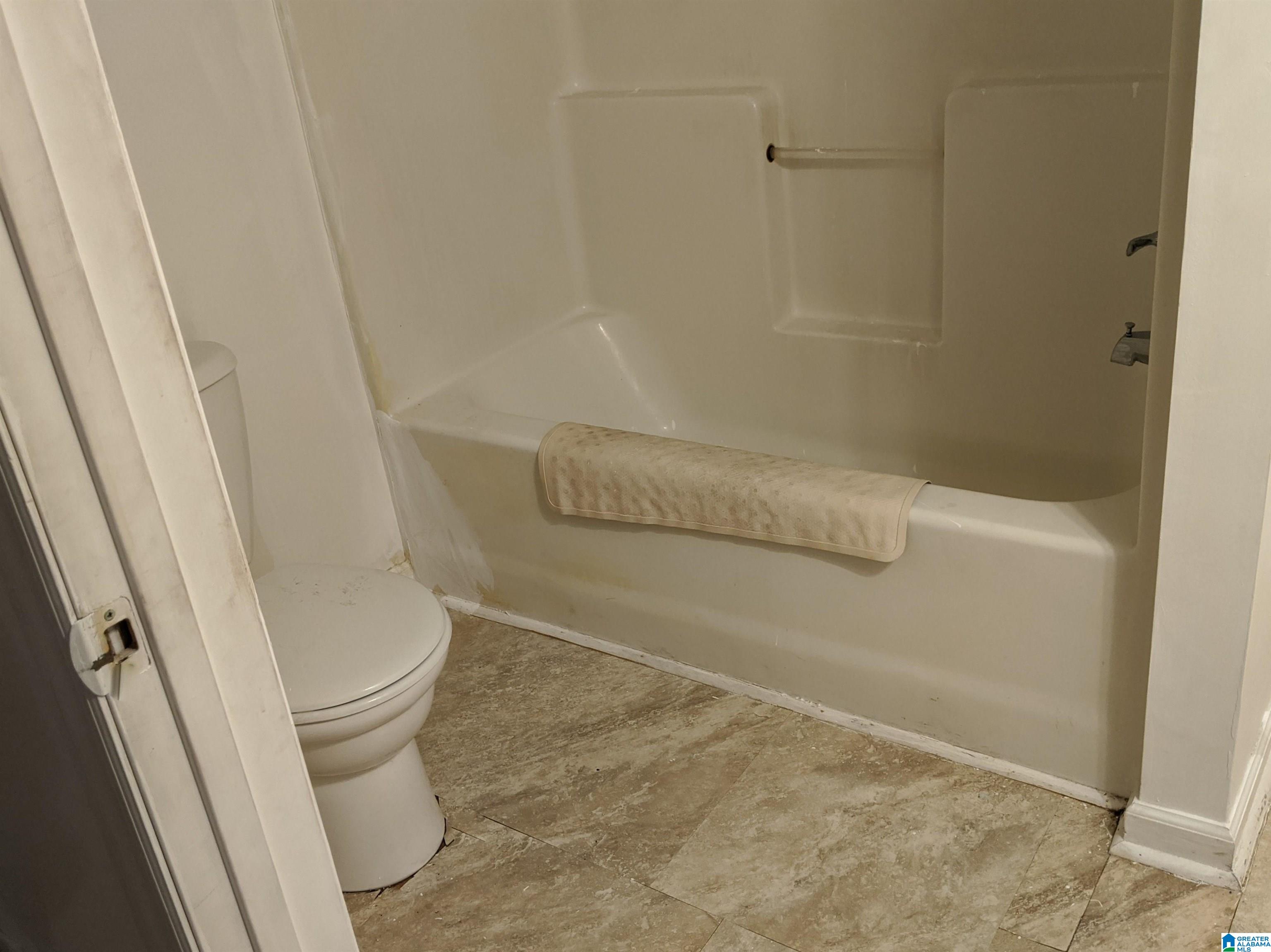 1039 Pine Street Birmingham, AL 35224 - Photo 23 of 27
