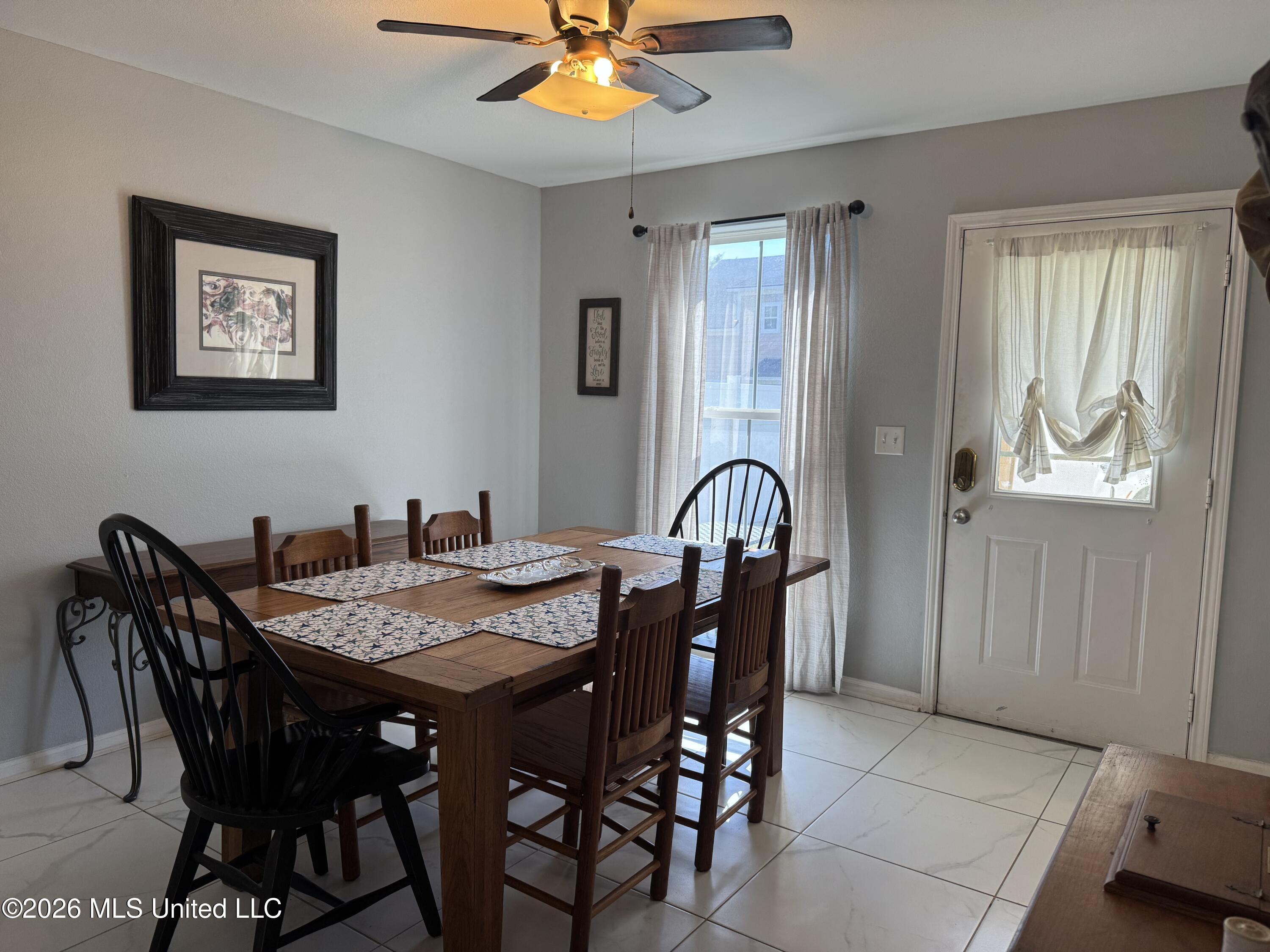 441 Hope Street Biloxi, MS 39530 - Photo 13 of 28 IMG_3582