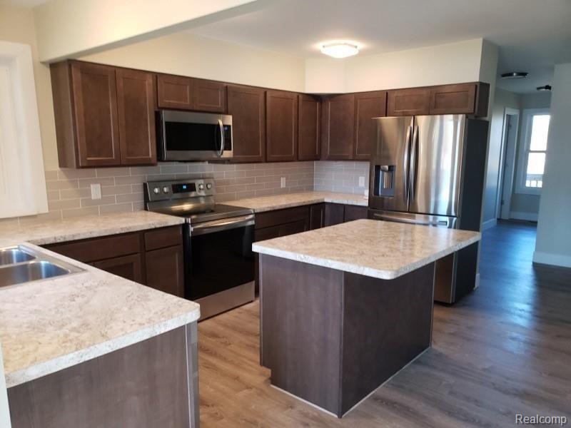 5273 Stewart Road Lapeer, MI 48446 - Photo 7 of 43