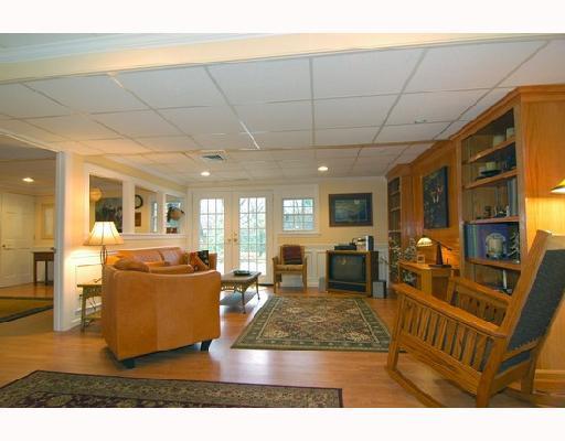 14 Winthrop Road Rosslyn Farms, PA 15106 - Photo 6 of 8 Studio/Study/Office.
