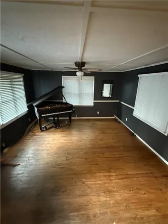 $199,900 | 523 Indiana Street, Oswego, KS 67356