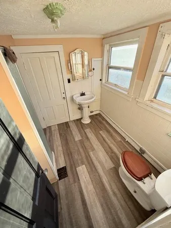 $199,900 | 523 Indiana Street, Oswego, KS 67356