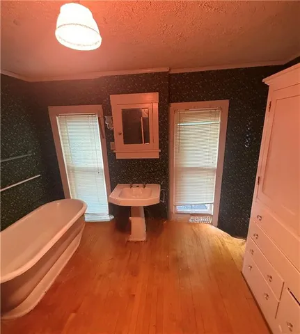 $199,900 | 523 Indiana Street, Oswego, KS 67356