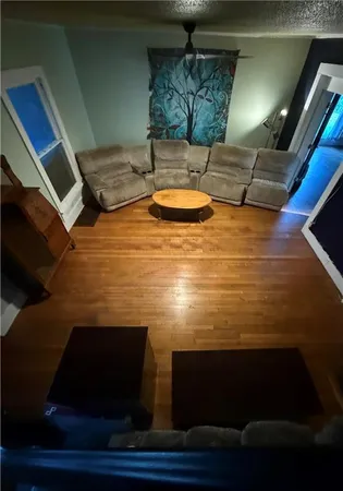 $199,900 | 523 Indiana Street, Oswego, KS 67356