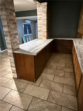 $199,900 | 523 Indiana Street, Oswego, KS 67356