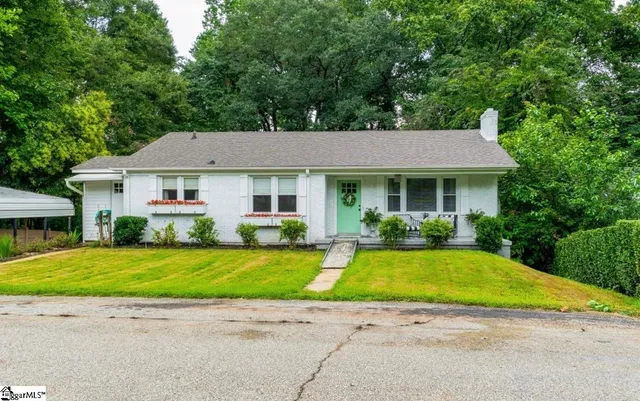 $334,900 | 14 Circle Drive, Greenville, SC 29617