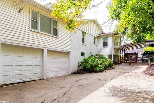 $334,900 | 14 Circle Drive, Greenville, SC 29617