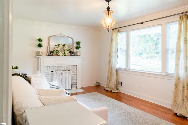 $334,900 | 14 Circle Drive, Greenville, SC 29617