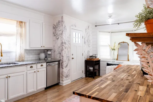 $334,900 | 14 Circle Drive, Greenville, SC 29617