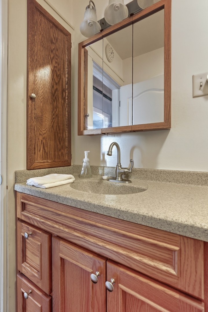 1917 33rd Street Moline, IL 61265 - Photo 16 of 26