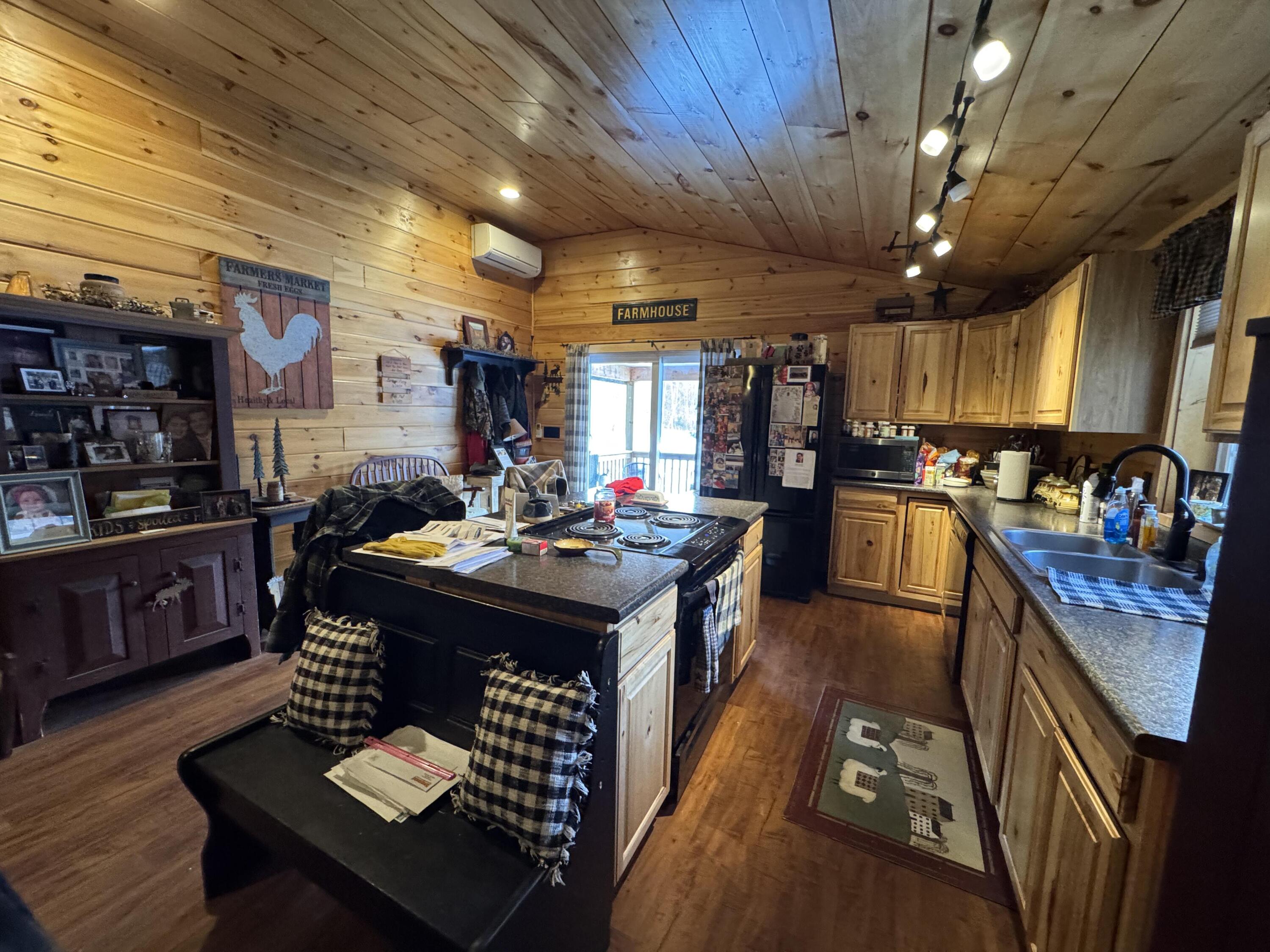 40 Durgin Farm Road Limington, ME 04049 - Photo 6 of 48 IMG_8557_20260406_092717