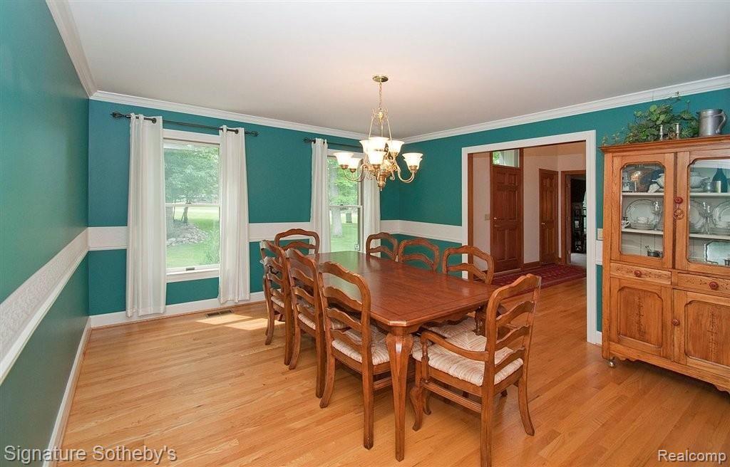 1803 Buell Court Rochester, MI 48306 - Photo 7 of 25 Dining Room.jpg