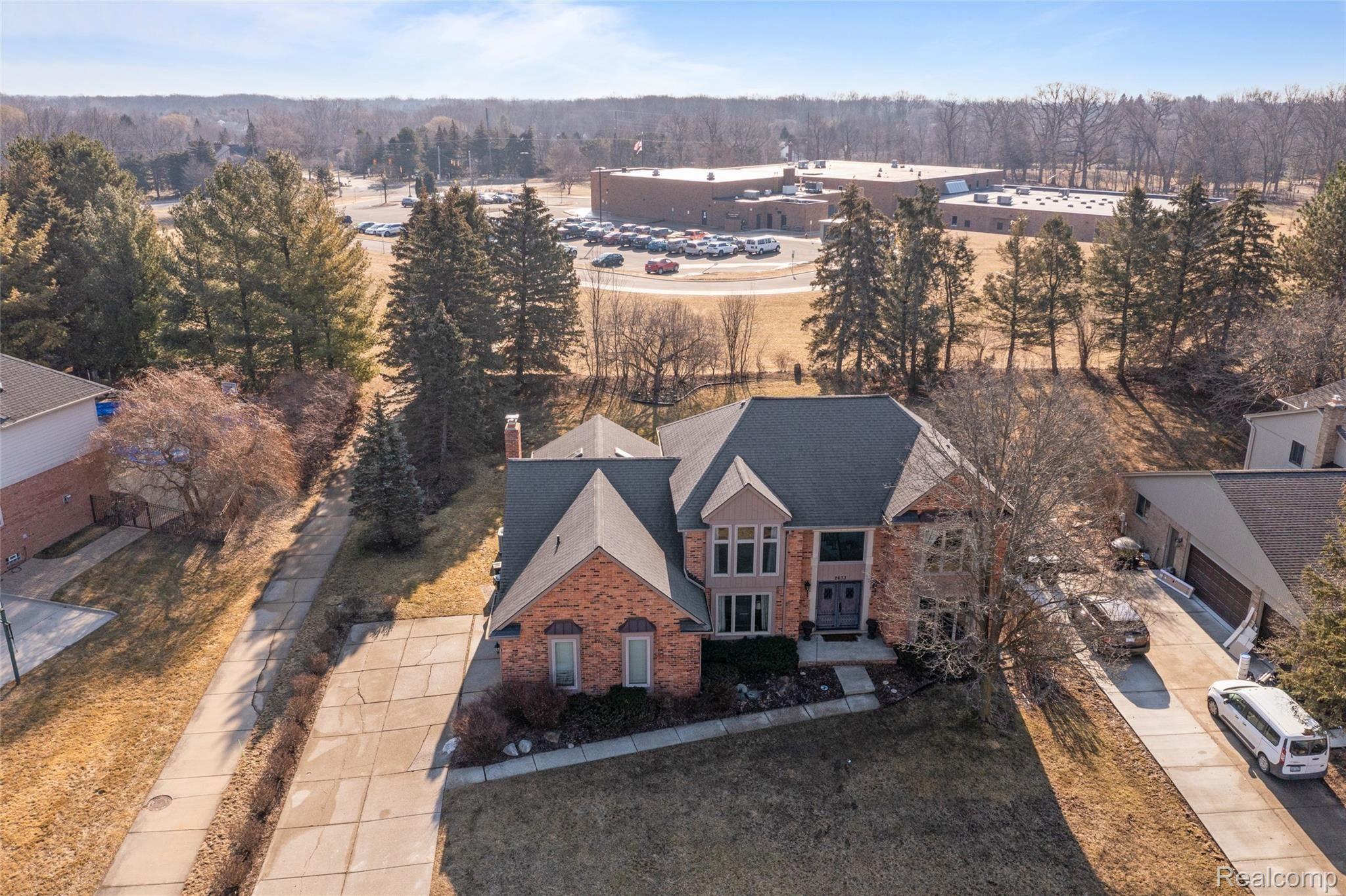 2633 Lambeth Park Rochester, MI 48306 - Photo 39 of 40 DJI_0058.jpg