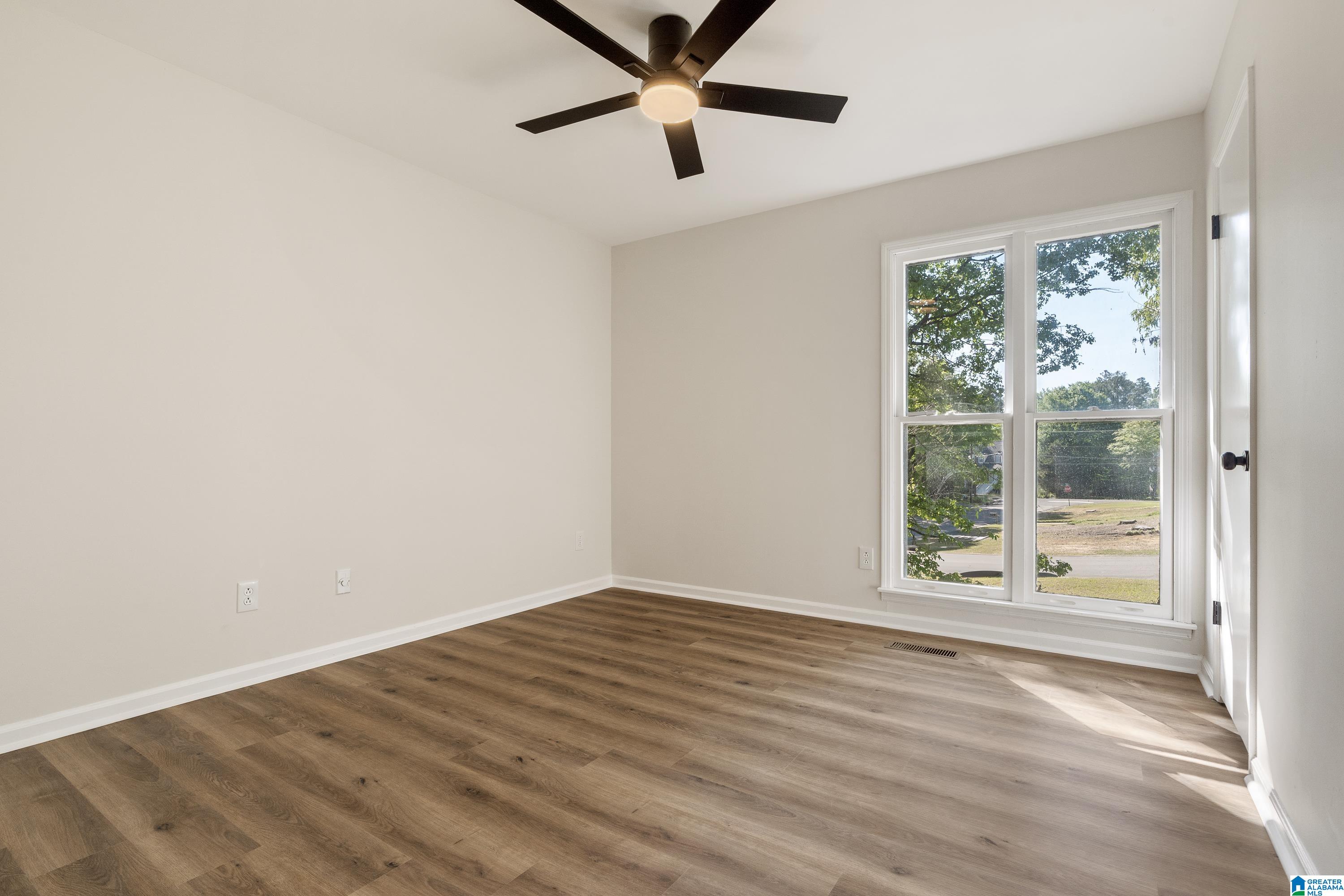 1433 Queen Ann Circle Alabaster, AL 35007 - Photo 21 of 39